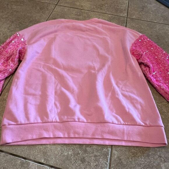 Merry Christmas sweatsh size medium NWOT - Picture 8 of 8